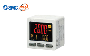 SMC - 3-Screen Display Digital Flow Monitor PFG300